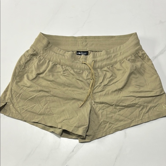 The North Face Women's Tan Shorts - Picture 1 of 4